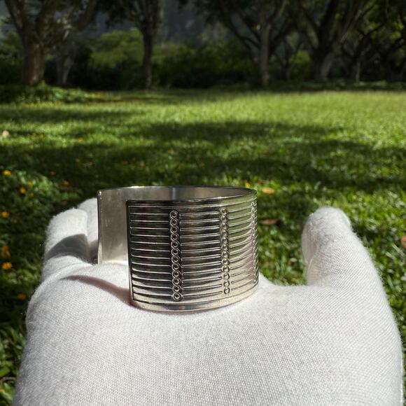 Vintage Gucci Cuff Bracelet 925 Sterling Made in Italy Authentic 56 grams - Picture 4 of 10